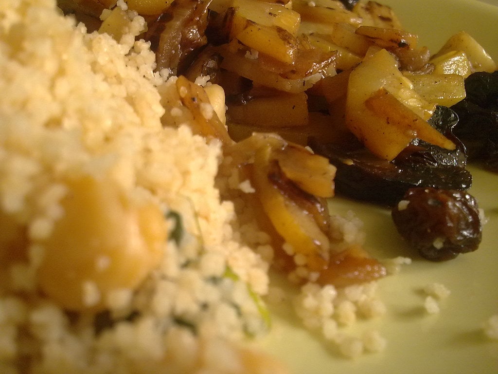 Un hostelero de Alicante detenido por "esclavizar" a un empleado al que daba de comer sobras Un hostelero de Alicante detenido por "esclavizar" a un empleado al que daba de comer sobras