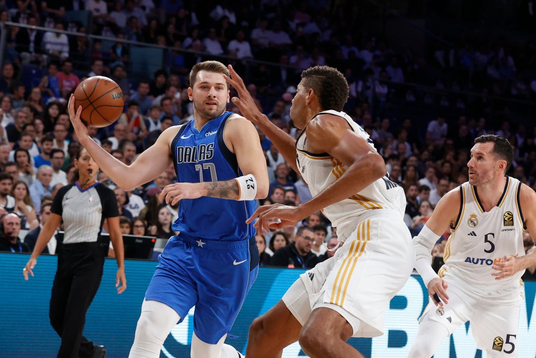 El Real Madrid se lleva la victoria ante Dallas en la fiesta de Doncic El Real Madrid se lleva la victoria ante Dallas en la fiesta de Doncic
