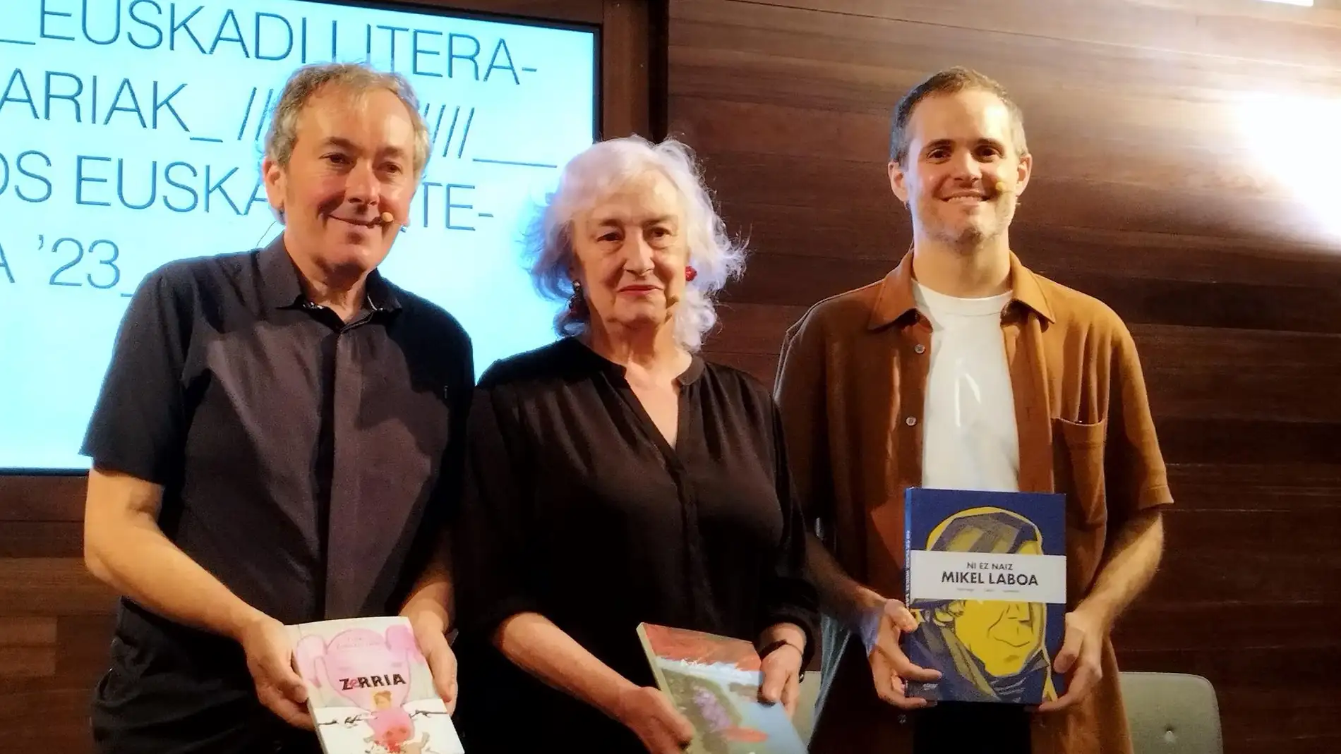 Tres guipuzcoanos se alzan con los Premios Euskadi de Literatura