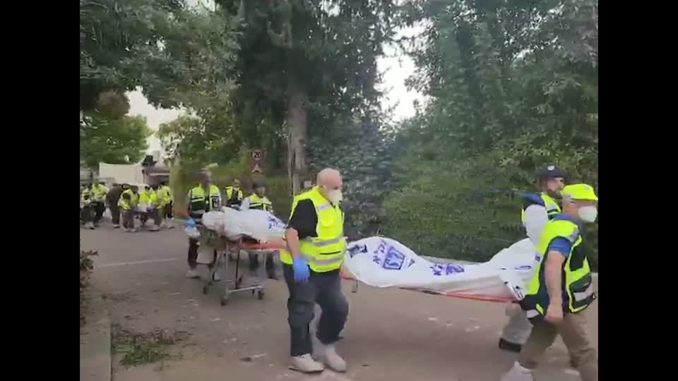 El testimonio de una israelí que no encuentra a su familia: "Lo último que se escuchó fueron los gritos de mis sobrinas" El testimonio de una israelí que no encuentra a su familia: "Lo último que se escuchó fueron los gritos de mis sobrinas"