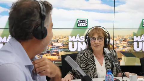 Carmen Maura con Carlos Alsina Carmen Maura con Carlos Alsina