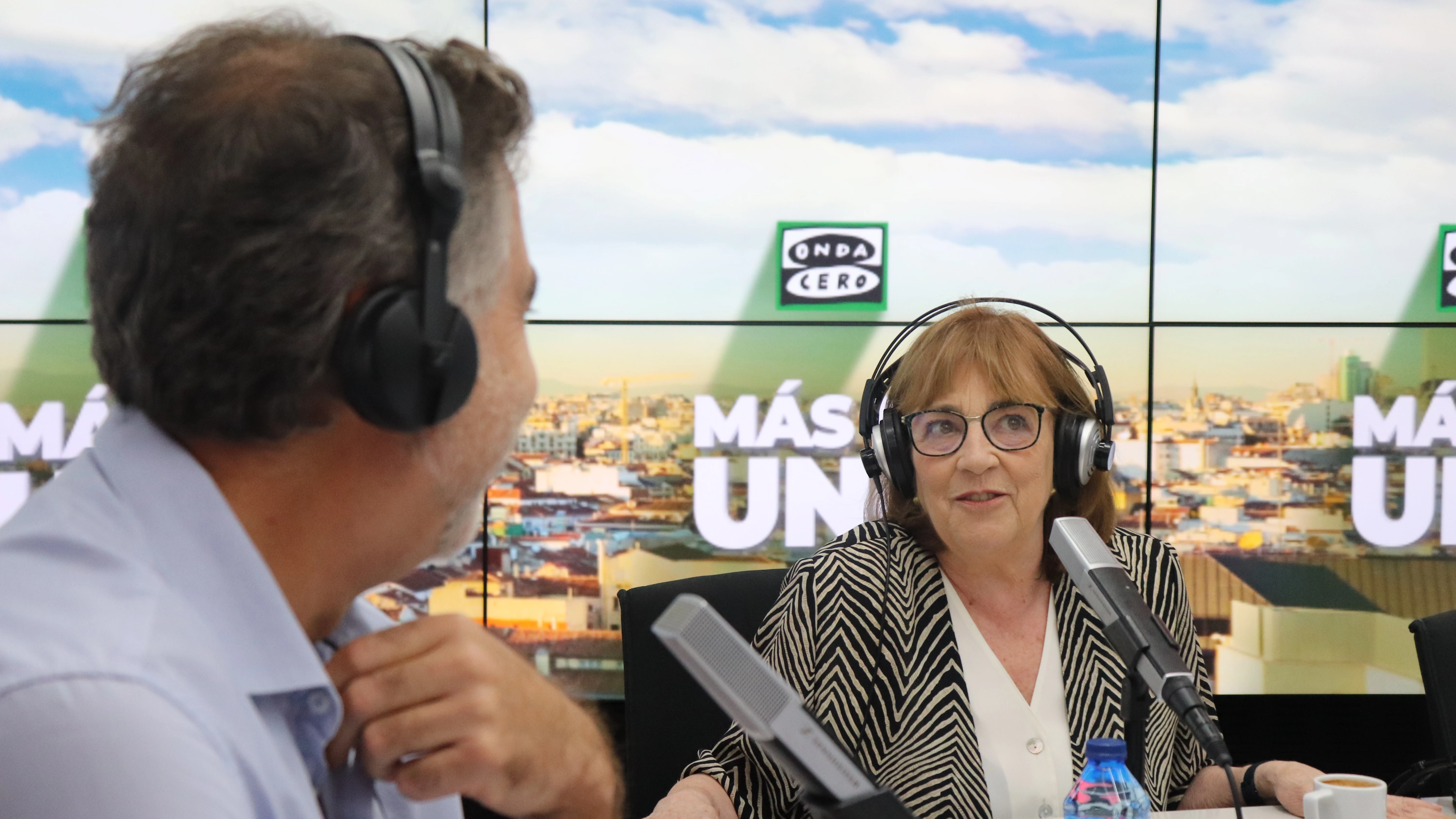 Carmen Maura con Carlos Alsina Carmen Maura con Carlos Alsina