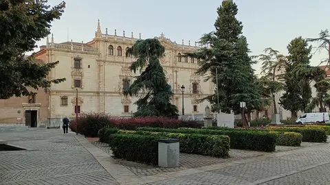 El centro histórico de Alcalá de Henares vuelve a la normalidad tras el fin del Mercado Cervantino Plaza de San Diego de Alcalá de Henares