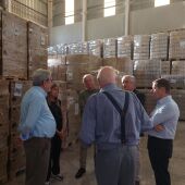 Visita del subdelegado del Gobierno en Alicante al Banco de Alimentos 