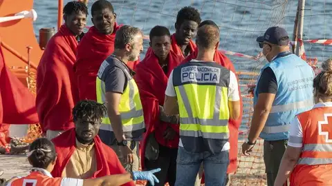 Imágen de archivo Tres pateras con al menos treinta personas llegan a las costas de Alicante