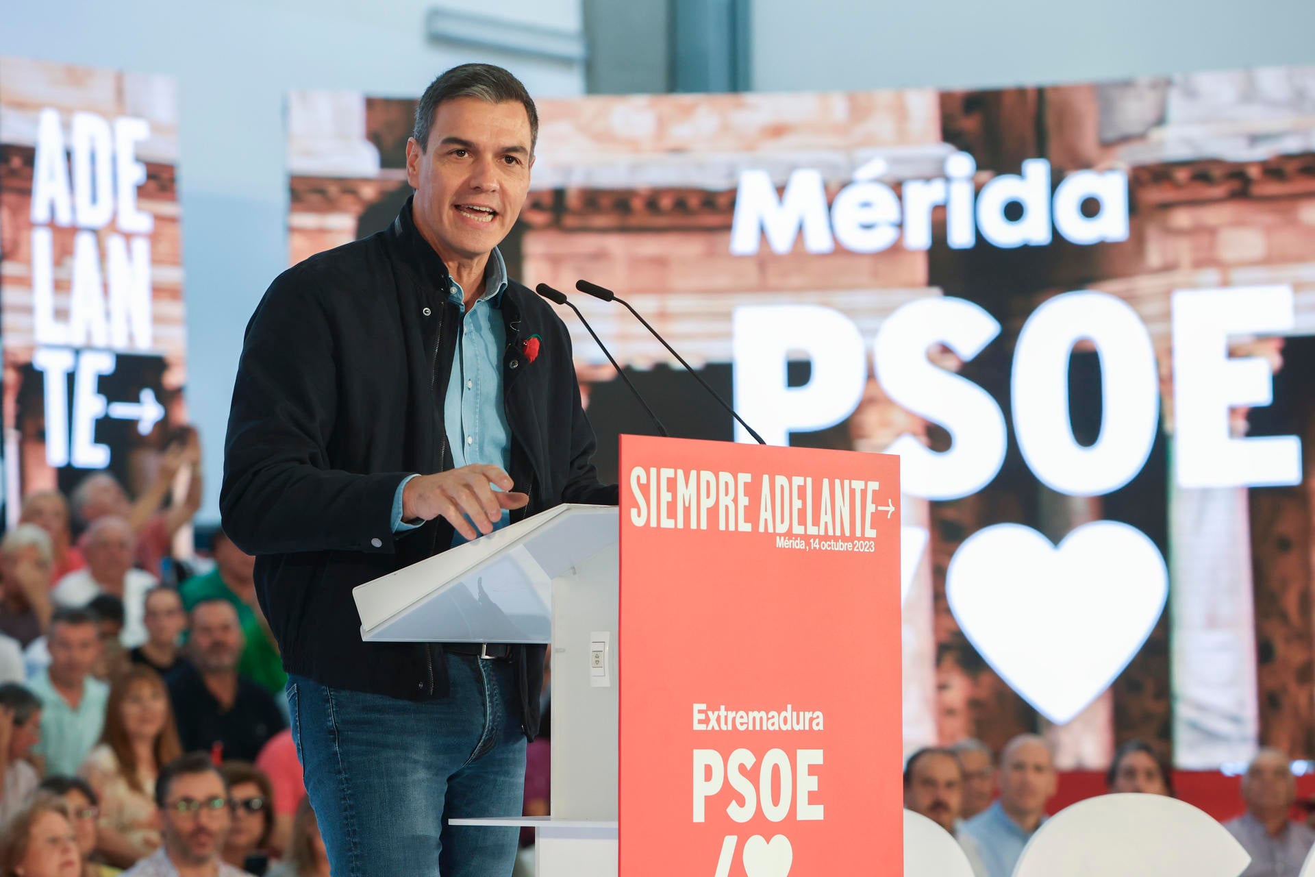 Sánchez asegura que la solución al conflicto entre Israel y Hamás pasa por reconocer a Palestina como Estado Sánchez asegura que la solución al conflicto entre Israel y Hamás pasa por reconocer a Palestina como Estado