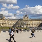 Imagen de archivo del Museo del Louvre (París, Francia)