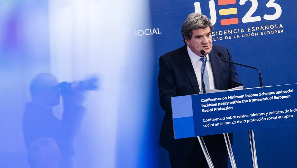 El ministro de Inclusión, Seguridad Social y Migraciones, José Luis Escrivá, interviene durante la ‘Conferencia sobre rentas mínimas y políticas de inclusión social en el marco de la protección social europea