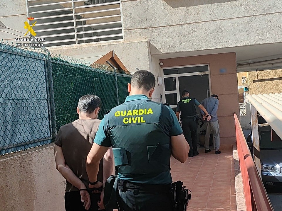La Guardia Civil esclarece 16 robos en viviendas de la Vega Baja y el Medio Vinalopó La Guardia Civil esclarece 16 robos en viviendas de la Vega Baja y el Medio Vinalopó