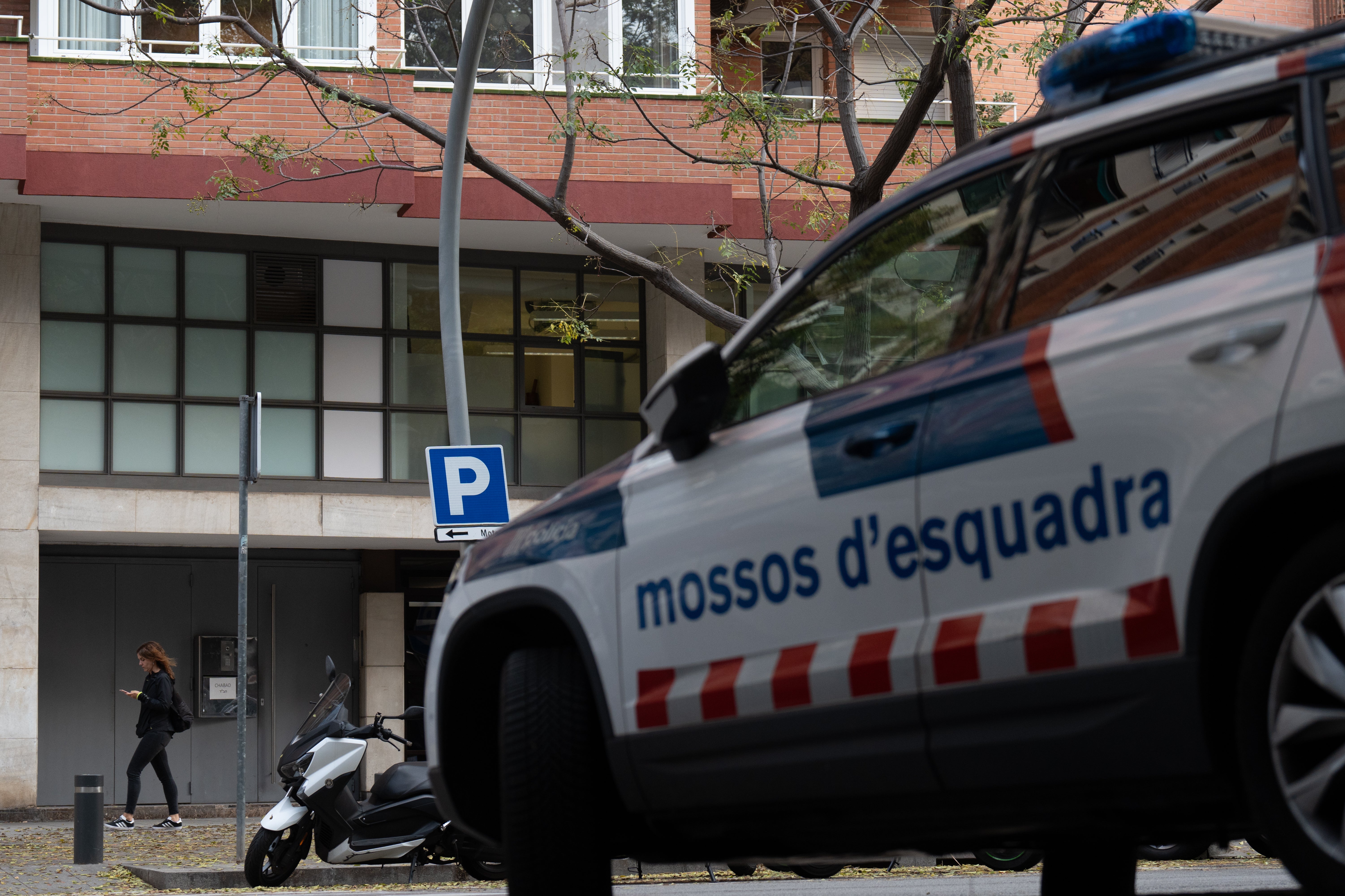 Tres detingudes per fer-se passar per revisores de gas per robar Tres detingudes per fer-se passar per revisores de gas per robar