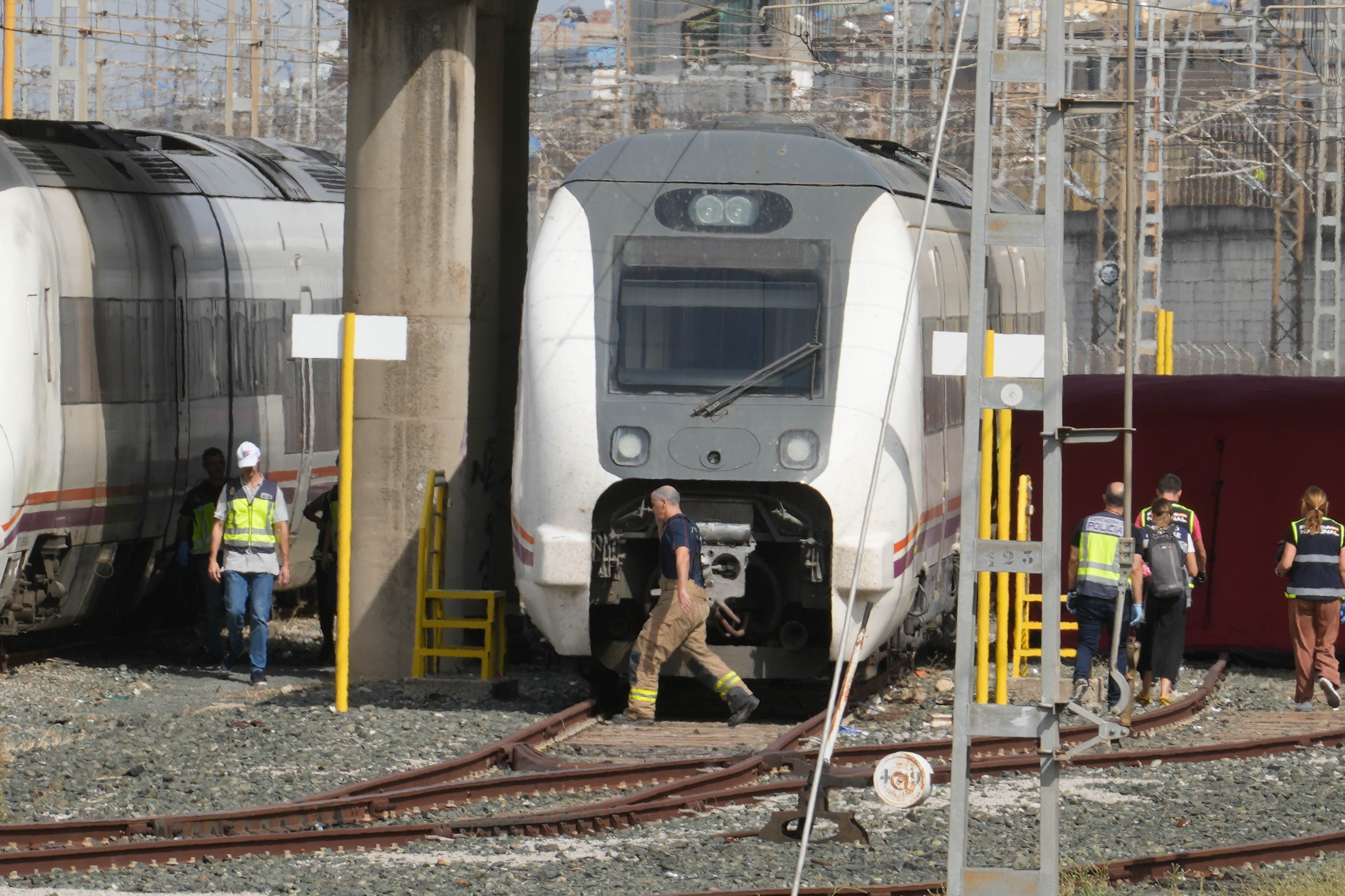 Álvaro Prieto se subió al techo de un tren y murió electrocutado por la catenaria Álvaro Prieto se subió al techo de un tren y murió electrocutado por la catenaria