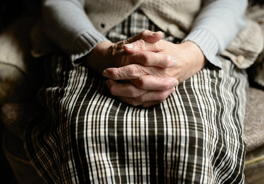 Trabajadores sociales de Castellón alertan sobre la “privatización indirecta” en servicios como la dependencia o la atención a víctimas de violencia de género Trabajadores sociales de Castellón alertan sobre la “privatización indirecta” en servicios como la dependencia o la atención a víctimas de violencia de género