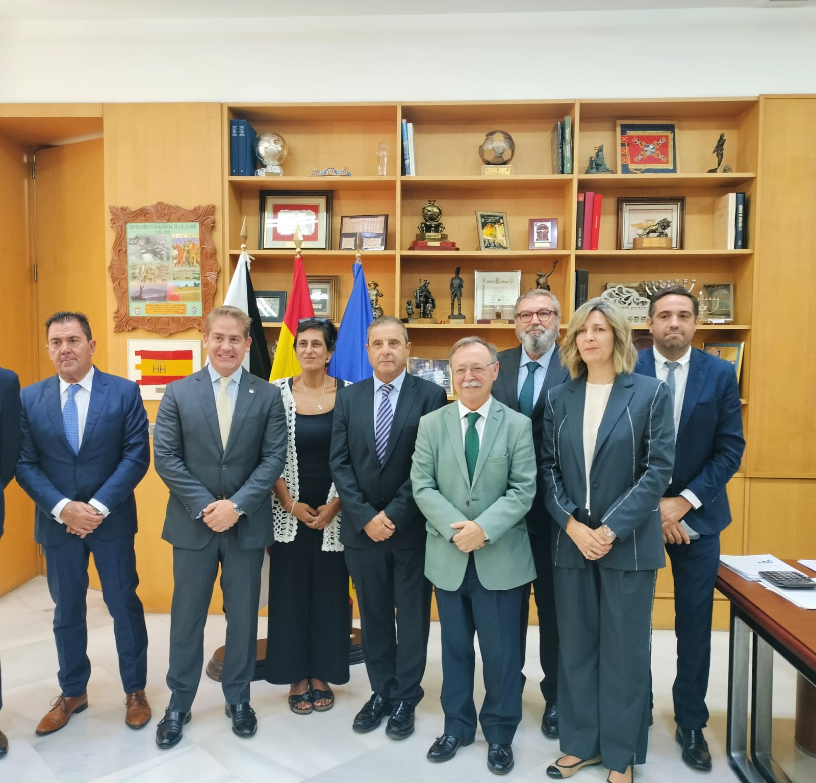 La CECE, CEME y la Cámara de Comercio reclaman volver al sistema anterior de bonificaciones de la Seguridad Social y una mejora del IPSI La CECE, CEME y la Cámara de Comercio reclaman volver al sistema anterior de bonificaciones de la Seguridad Social y una mejora del IPSI