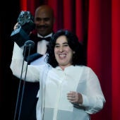 La directora de cine Arantxa Echevarría cuando recibió el Goya en 2019