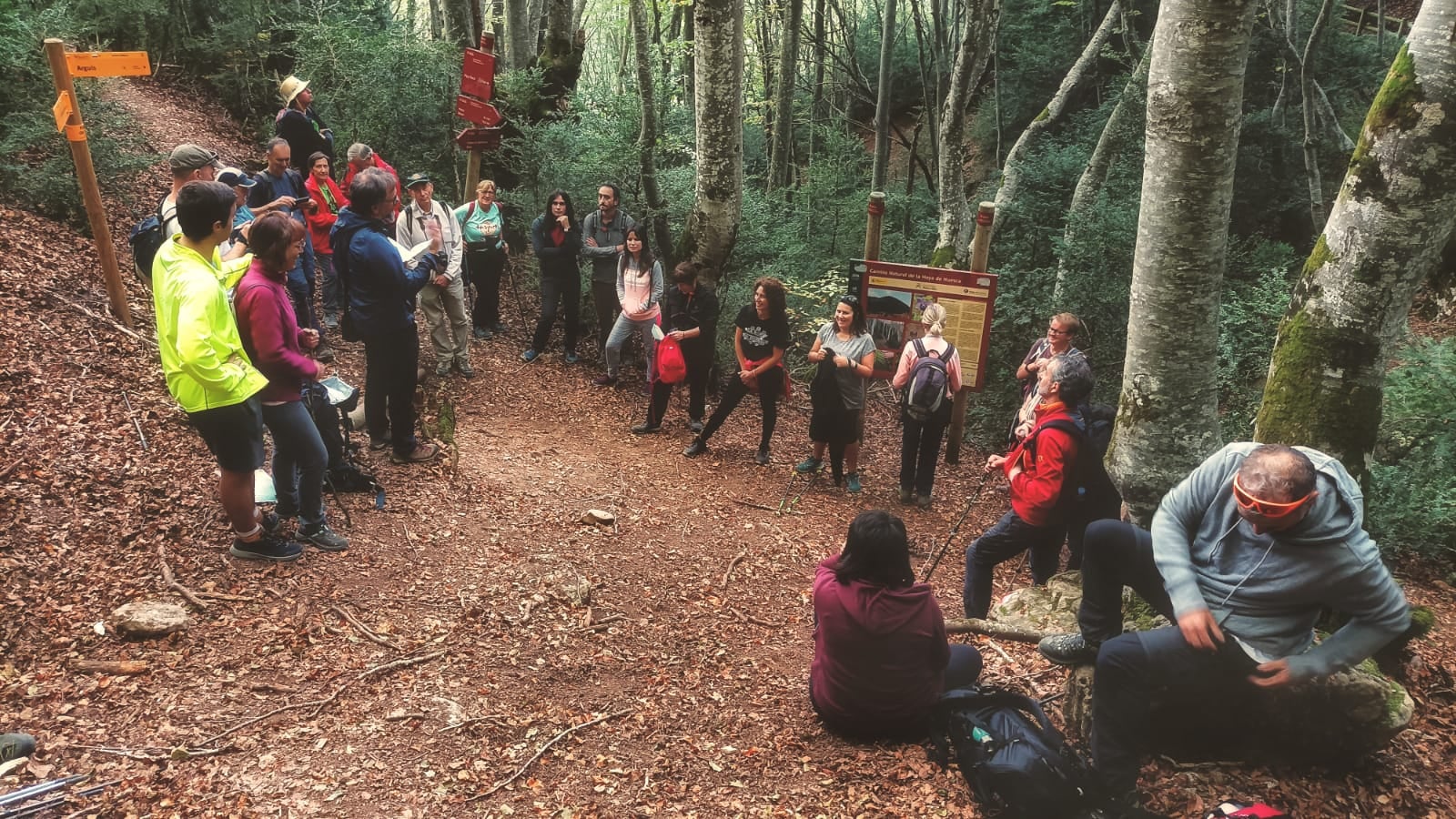 Más de 700 personas en las 21 rutas de "Visitas Guiadas y Ecoturismo" Más de 700 personas en las 21 rutas de "Visitas Guiadas y Ecoturismo"