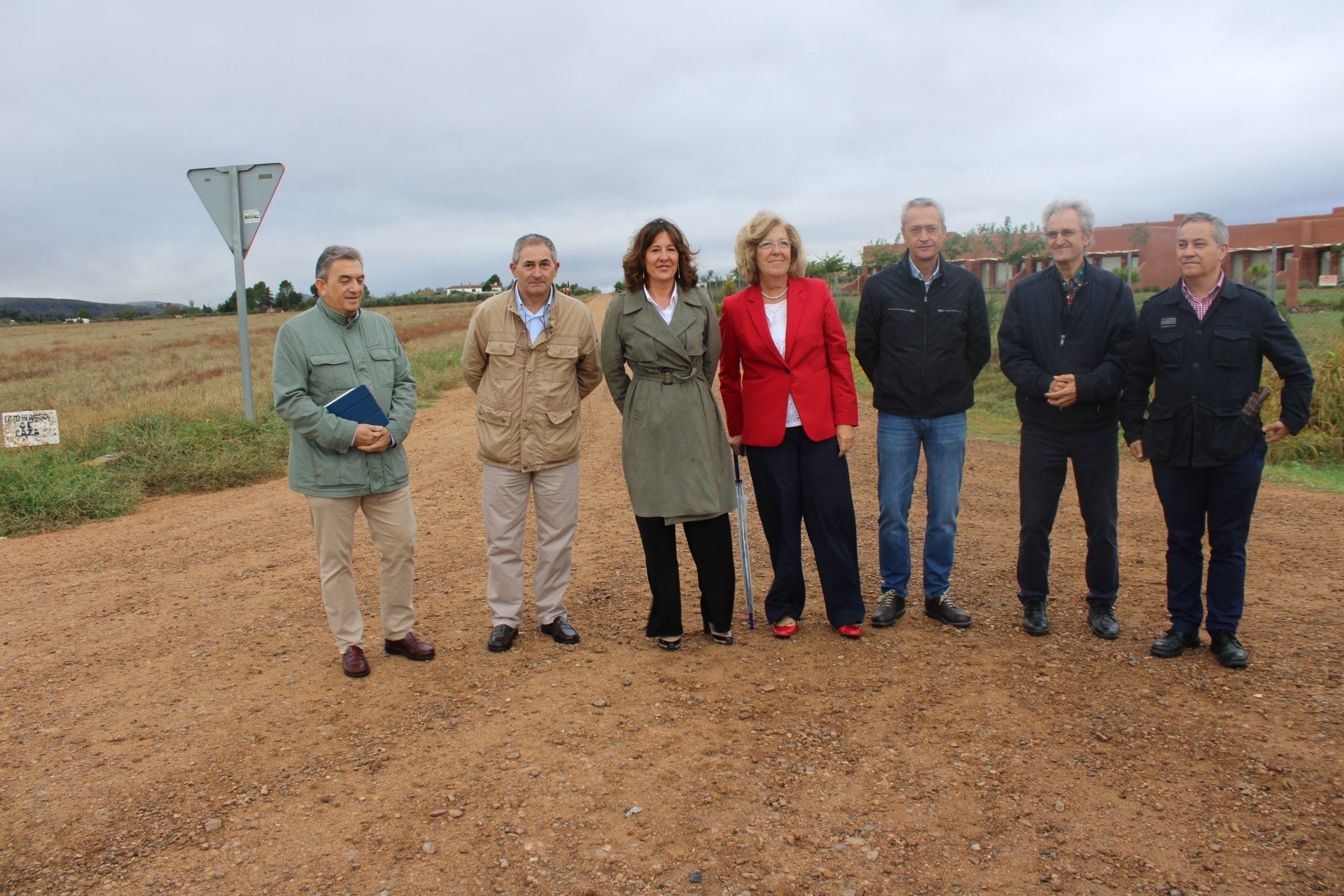 Junta destaca los 40 kilómetros arreglados en los caminos del Vicario de Ciudad Real como ejemplo de colaboración institucional Junta destaca los 40 kilómetros arreglados en los caminos del Vicario de Ciudad Real como ejemplo de colaboración institucional