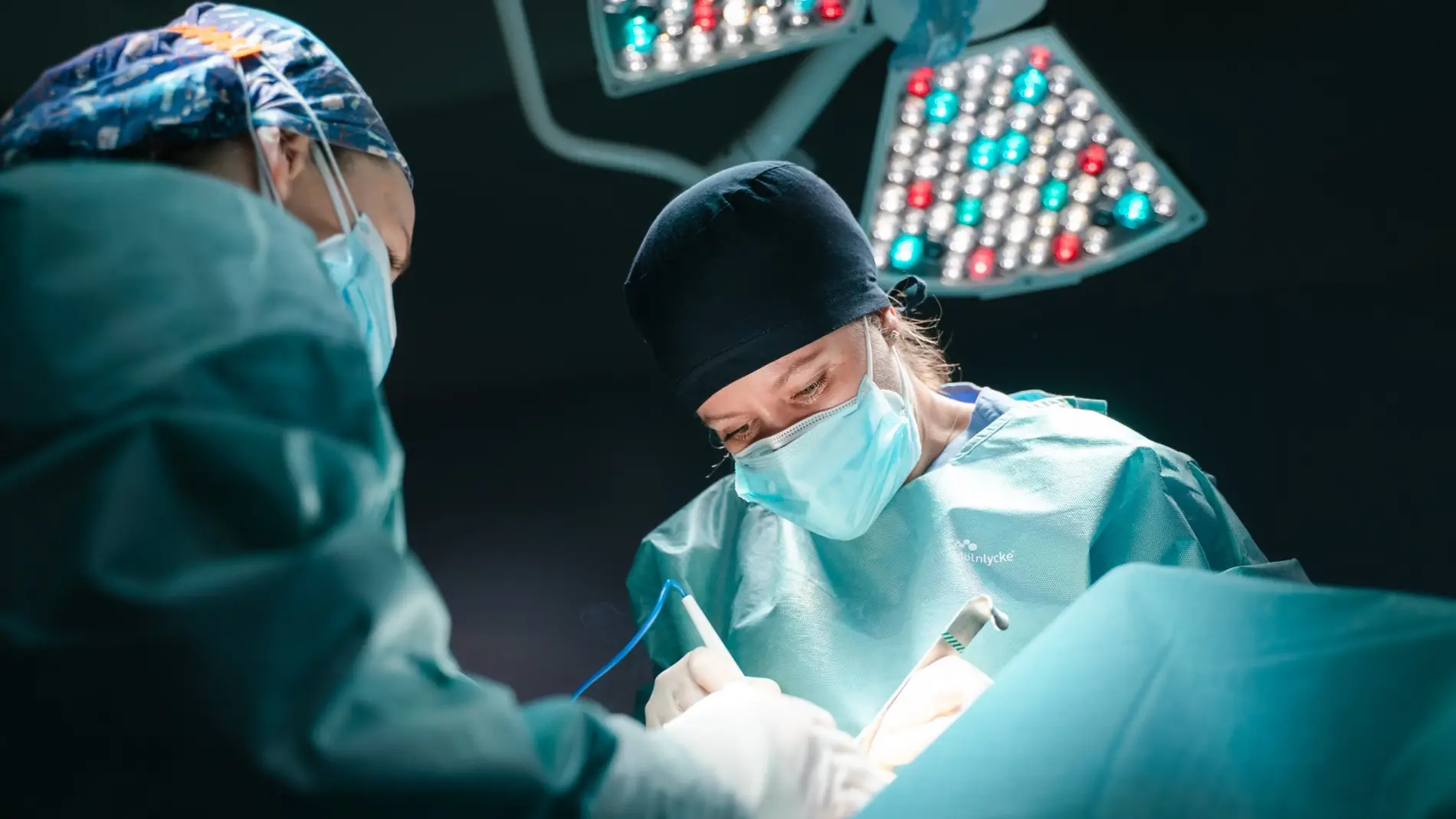 Los avances en cirugía de reconstrucción mamaria de Grupo Policlínica ofrecen cada vez más opciones en Ibiza tras una operación de cáncer de mama