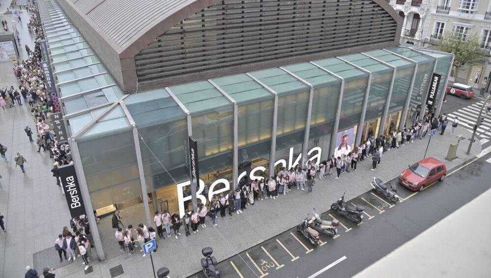 Cadena humana en el día Mundial del Cáncer de Mama