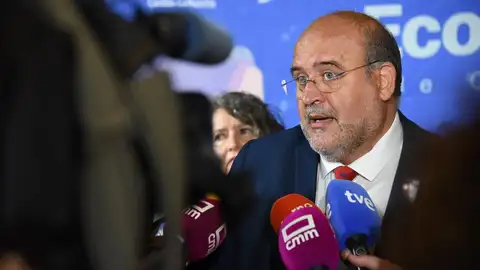 Page planteará a Ribera asuntos relacionados con agua y la posibilidad de utilizar más fondos del Plan de Recuperación Page planteará a Ribera asuntos relacionados con agua y la posibilidad de utilizar más fondos del Plan de Recuperación