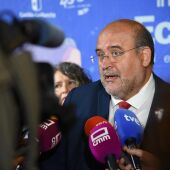Page planteará a Ribera asuntos relacionados con agua y la posibilidad de utilizar más fondos del Plan de Recuperación