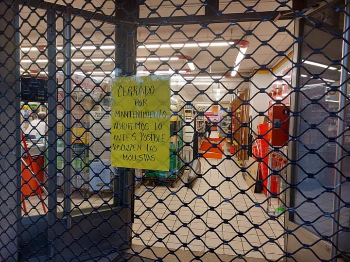 Santiago intenta recuperar la normalidad tras el paso de Aline Santiago intenta recuperar la normalidad tras el paso de Aline