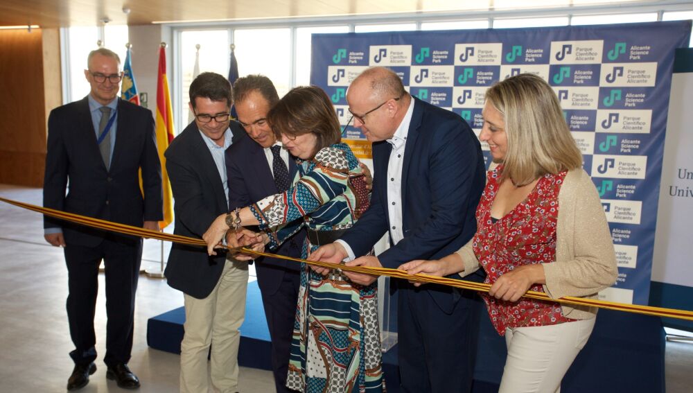 El momento de la inauguración oficial 