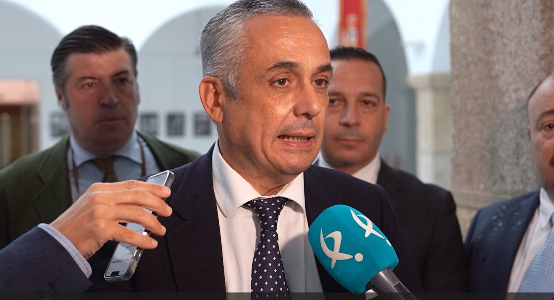 Gordillo de Vox asegura que la denuncia del PSOE es una "medalla" y reafirma sus palabras contra de la llegada de migrantes a Mérida Gordillo de Vox asegura que la denuncia del PSOE es una "medalla" y reafirma sus palabras contra de la llegada de migrantes a Mérida