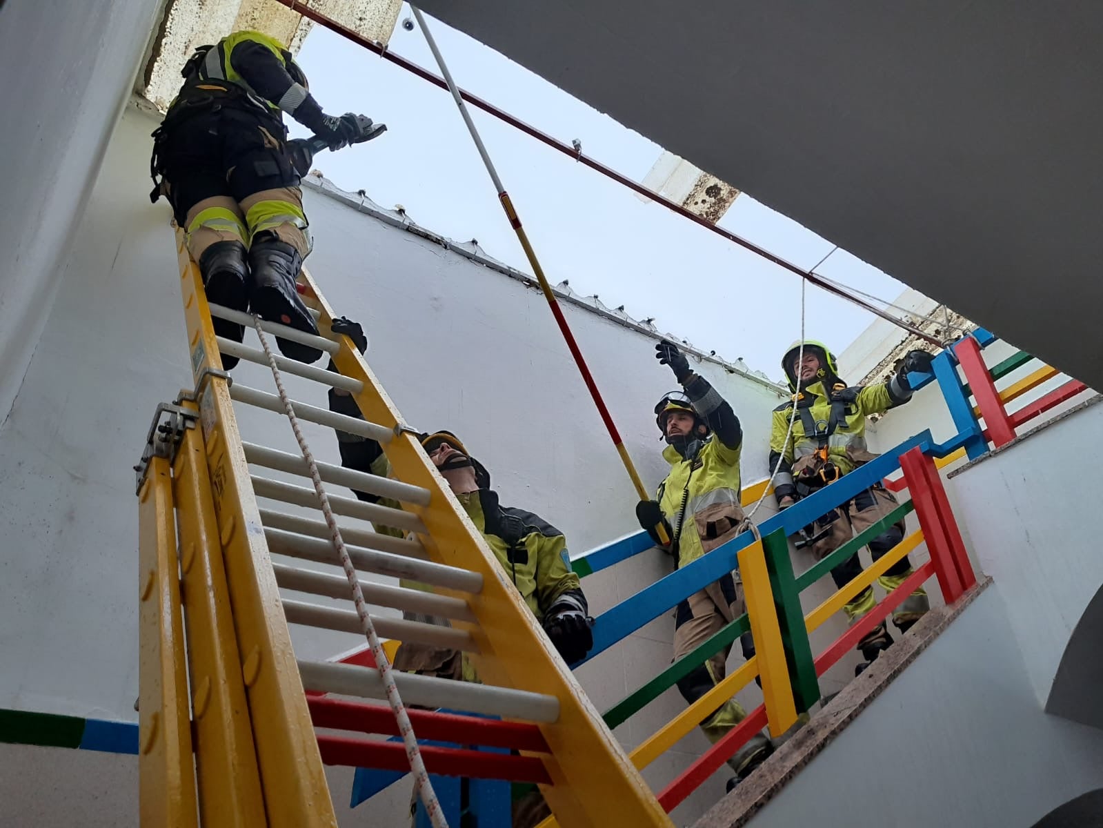 El 112 gestionó este jueves en Extremadura 374 incidentes por las lluvias que dejó la borrasca Aline El 112 gestionó este jueves en Extremadura 374 incidentes por las lluvias que dejó la borrasca Aline