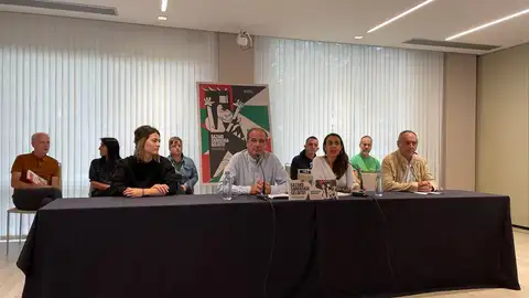 Multitud de organizaciones, sindicatos, partidos políticos y personalidades llaman a una manifestación para denunciar la situación de Gaza Multitud de organizaciones, sindicatos, partidos políticos y personalidades llaman a una manifestación para denunciar la situación de Gaza