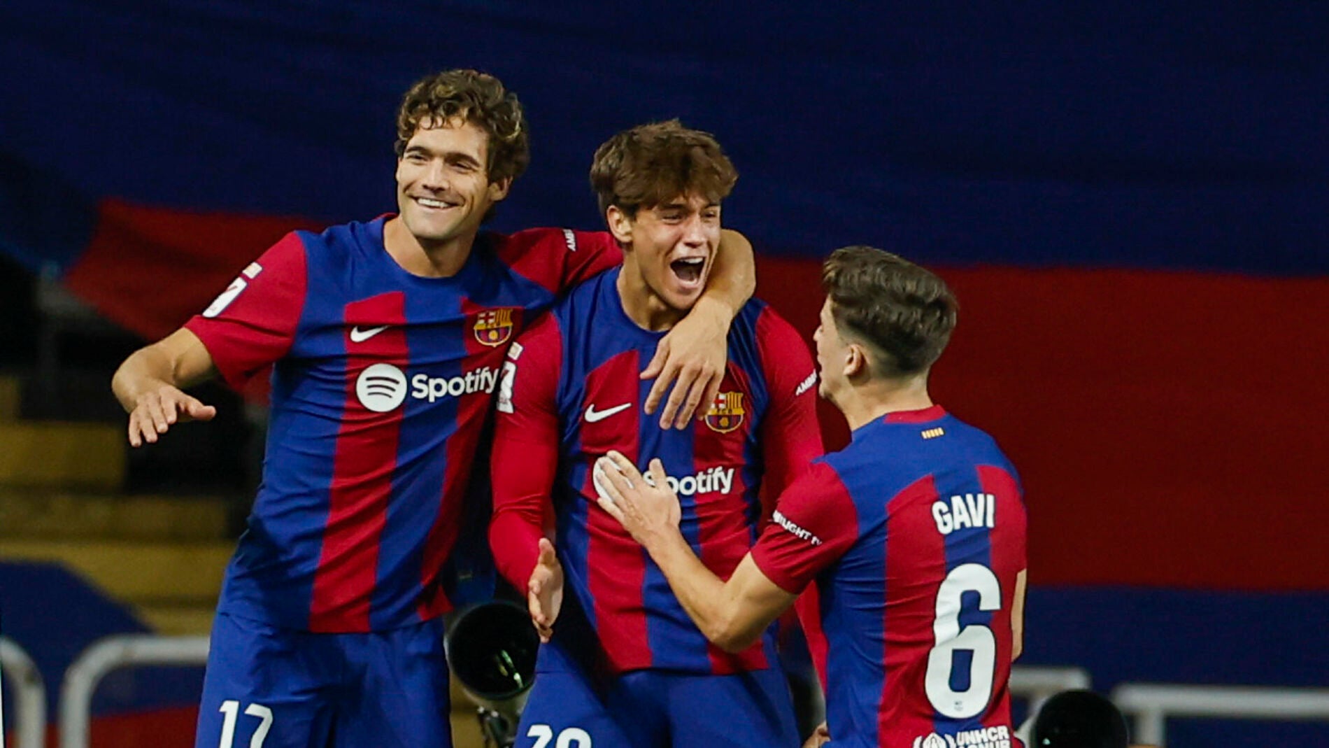 El Canterano Marc Guiu Da Los Tres Puntos Al Barcelona En Un Debut De ...