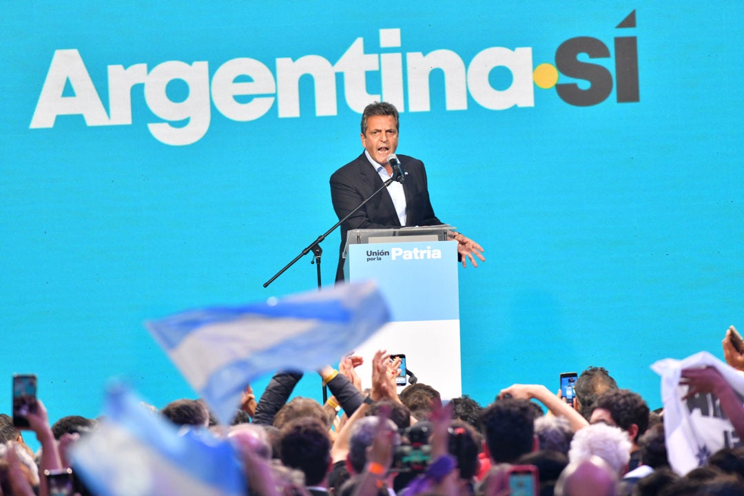 El peronista Sergio Massa se impone por seis puntos a Milei en las elecciones de Argentina El peronista Sergio Massa se impone por seis puntos a Milei en las elecciones de Argentina