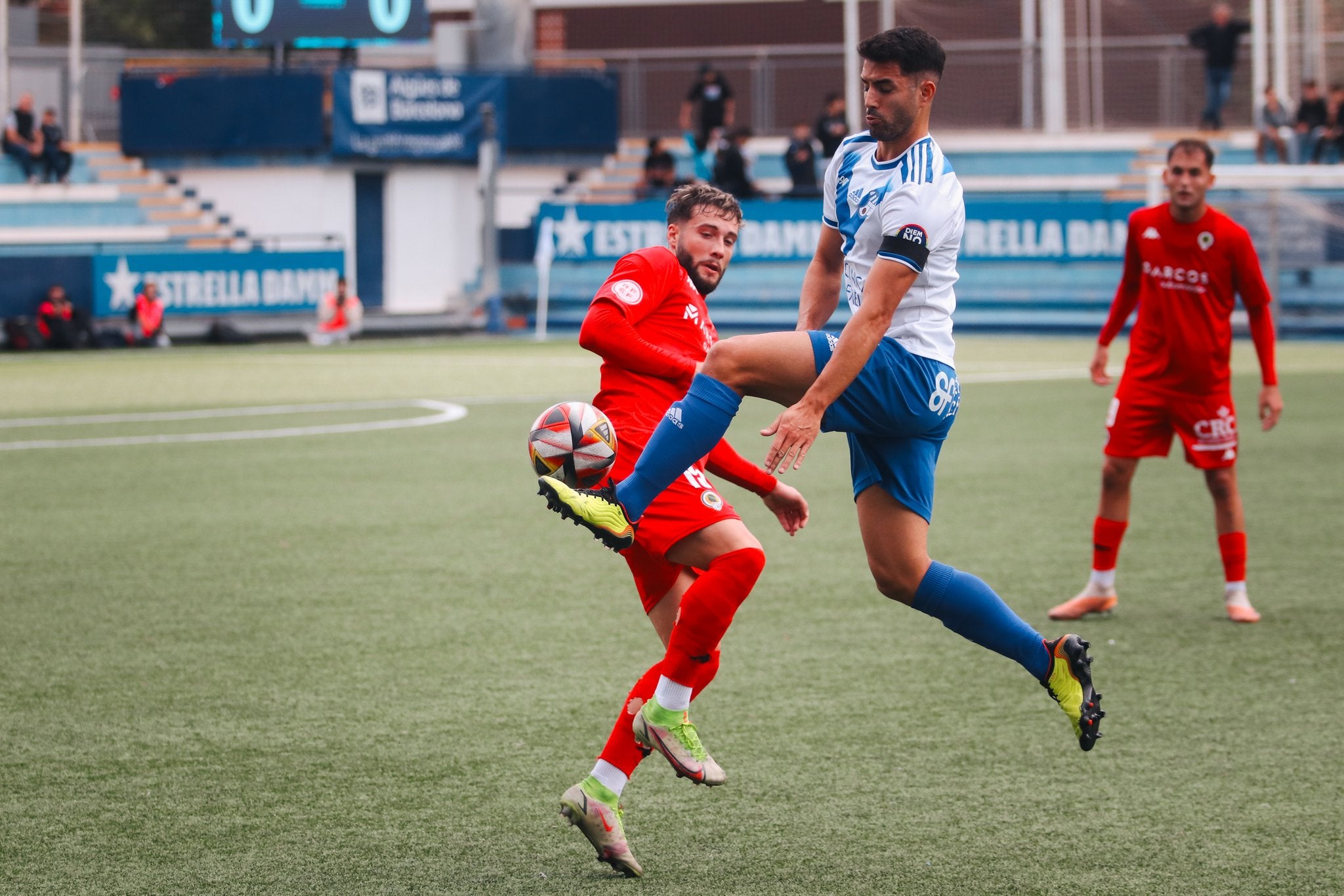 El Hércules se deja el liderato ante el Europa El Hércules se deja el liderato ante el Europa