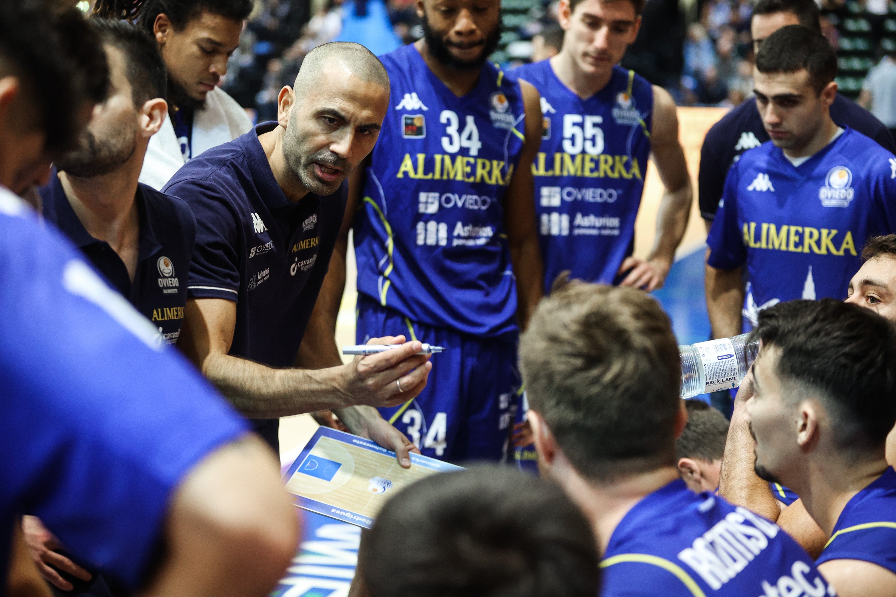 El Alimerka recibe a Melilla El Alimerka recibe a Melilla