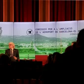La Comissió creada per Foment del Treball proposa allargar la pista 840 metres, arribant als 3mil 500, passant per sobre La Ricarda La Comissió creada per Foment del Treball proposa allargar la pista 840 metres, arribant als 3mil 500, passant per sobre La Ricarda