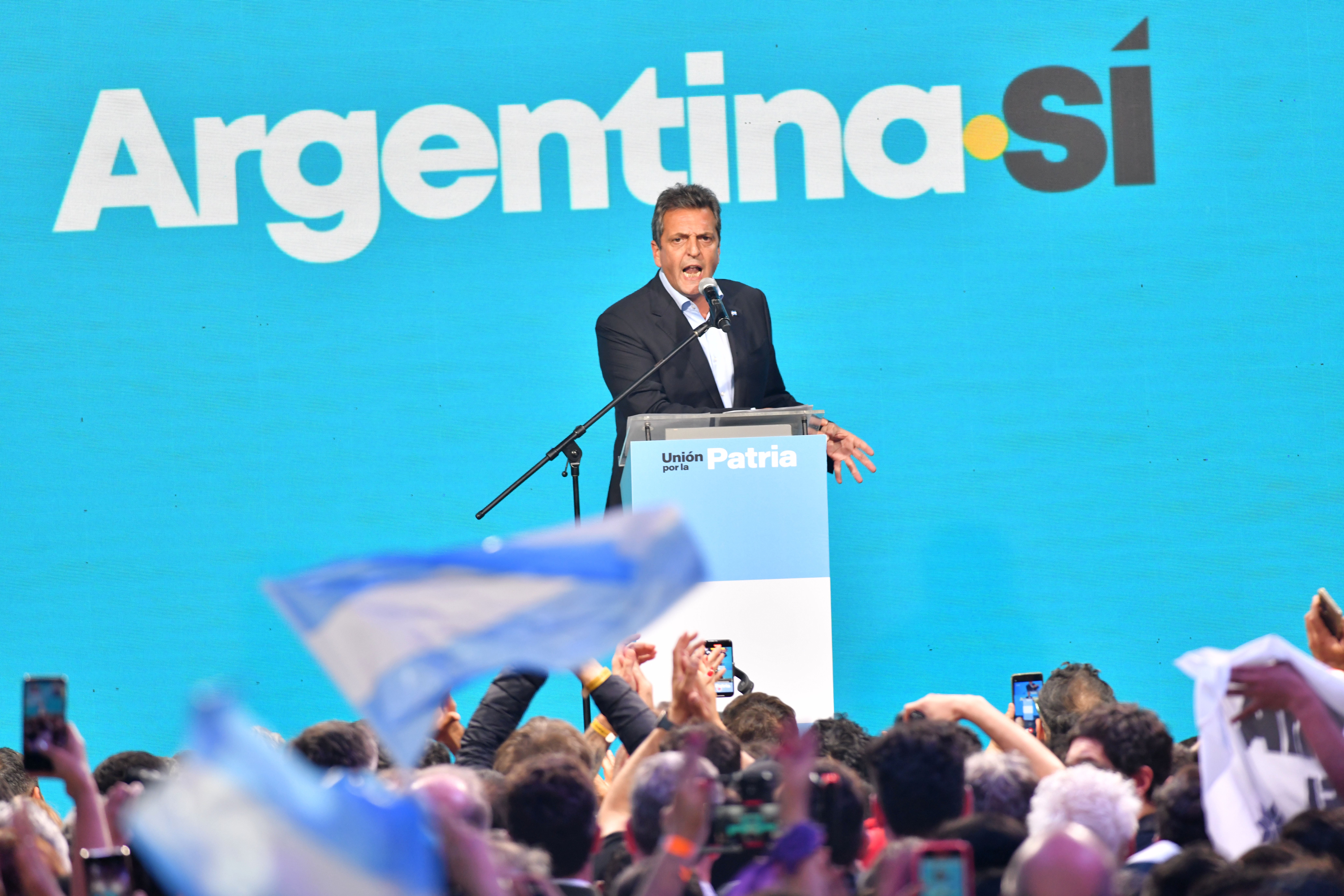 La extrema izquierda y el centro de Argentina se inclinan por Massa La extrema izquierda y el centro de Argentina se inclinan por Massa