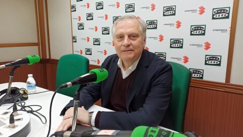 Francisco Cañizares en los estudios de Onda Cero Ciudad Real