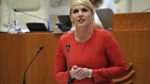 Elena Manzano pide una reunión con la ministra de Hacienda para conocer las entregas a cuenta y tratar la financiación autonómica Elena Manzano pide una reunión con la ministra de Hacienda para conocer las entregas a cuenta y tratar la financiación autonómica