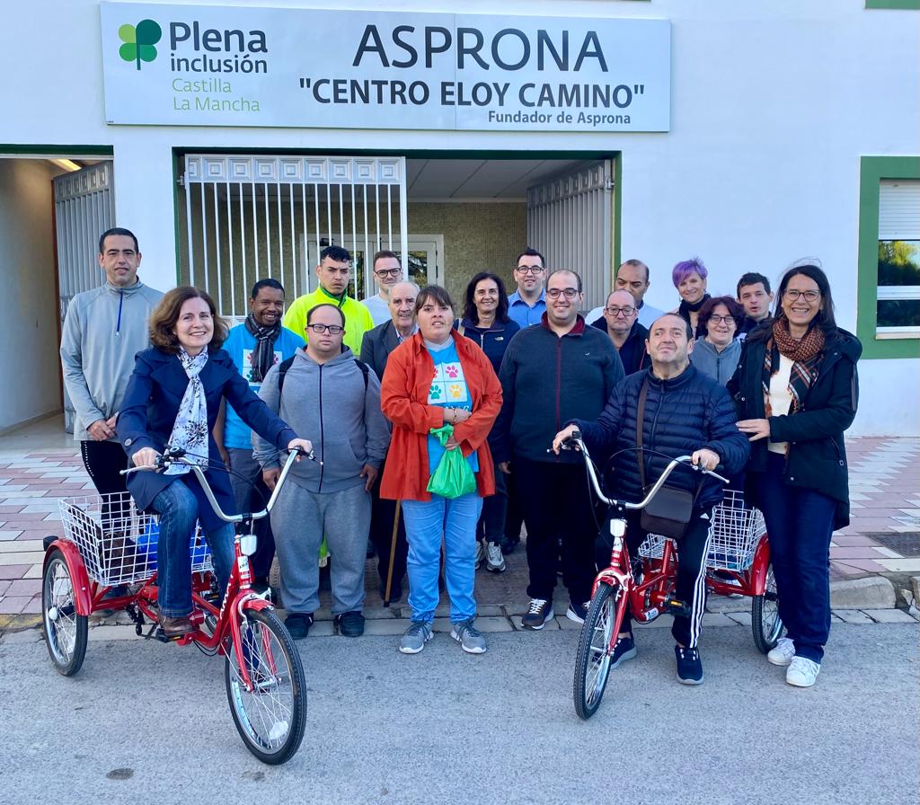 Asprona Villarrobledo recibe 3.000 euros para impulsar empleos de sus usuarios Asprona Villarrobledo recibe 3.000 euros para impulsar empleos de sus usuarios