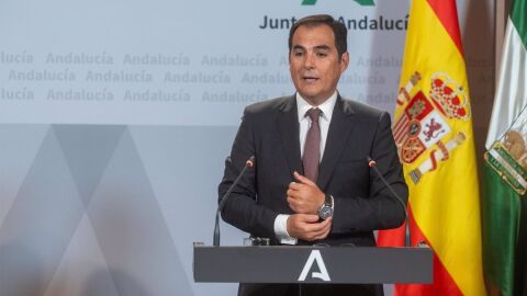 El consejero de Justicia, Administración Local y Función Pública, José Antonio Nieto, en la rueda de prensa posterior al Consejo de Gobierno