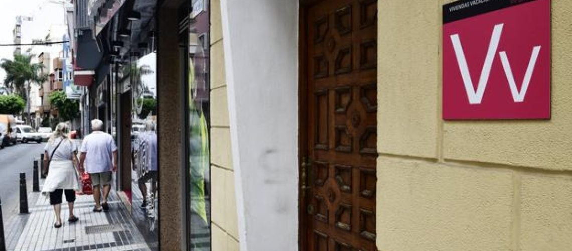 Canarias aprueba su primera ley de regulación del alquiler vacacional Canarias aprueba su primera ley de regulación del alquiler vacacional
