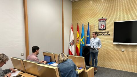 Rueda de prensa de IU en el Ayuntamiento de Gij&oacute;n