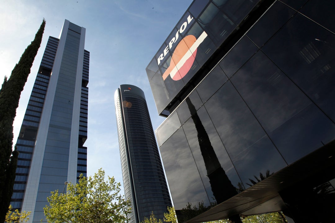 Repsol avisa de que invertirá fuera de España si no se garantiza la estabilidad Repsol avisa de que invertirá fuera de España si no se garantiza la estabilidad