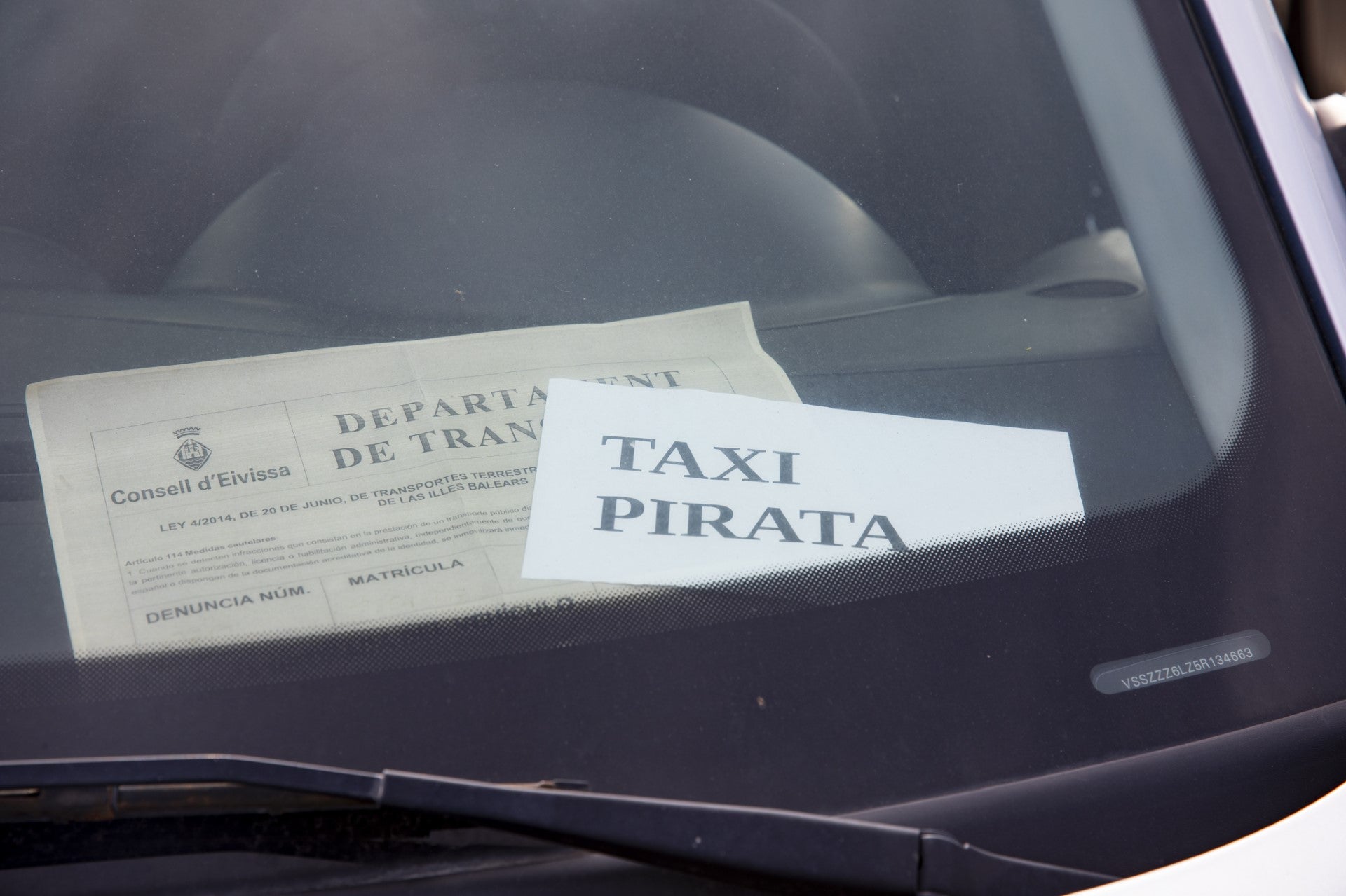 El Consell de Ibiza ha inmovilizado 100 taxis pirata en lo que llevamos de 2023 El Consell de Ibiza ha inmovilizado 100 taxis pirata en lo que llevamos de 2023