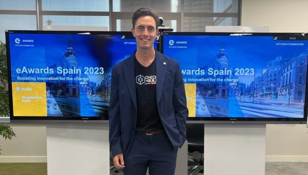 Alejandro Ruiz, CEO y fundador de CHECKtoBUILD, empresa ganadora de los eAwards España