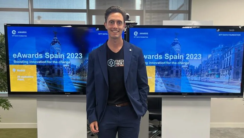 Alejandro Ruiz, CEO y fundador de CHECKtoBUILD, empresa ganadora de los eAwards España