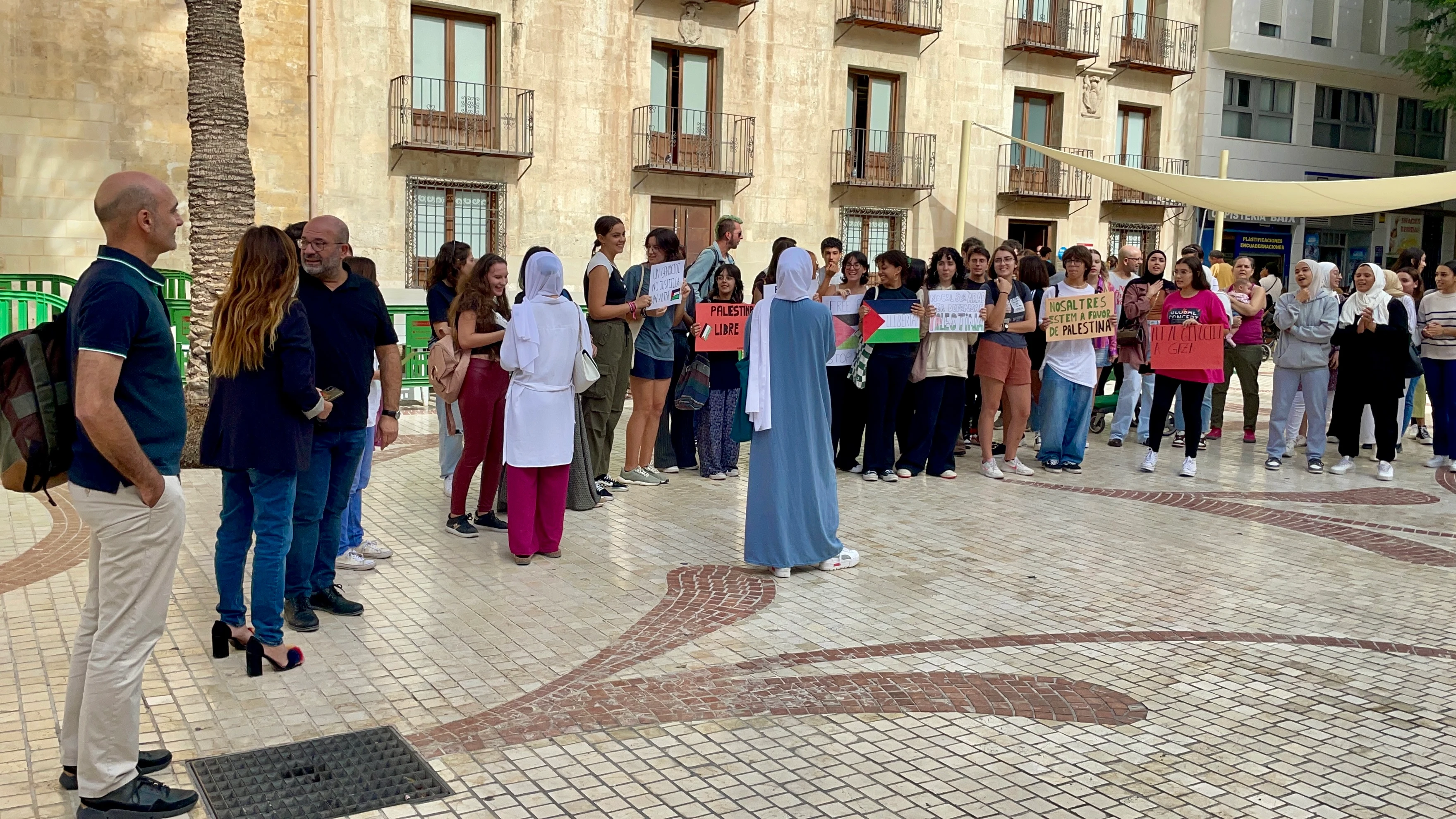 Grupos de estudiantes de todo el país organizan paradas en solidaridad con el pueblo palestino y contra el genocidio en Gaza Grupos de estudiantes de todo el país organizan paradas en solidaridad con el pueblo palestino y contra el genocidio en Gaza