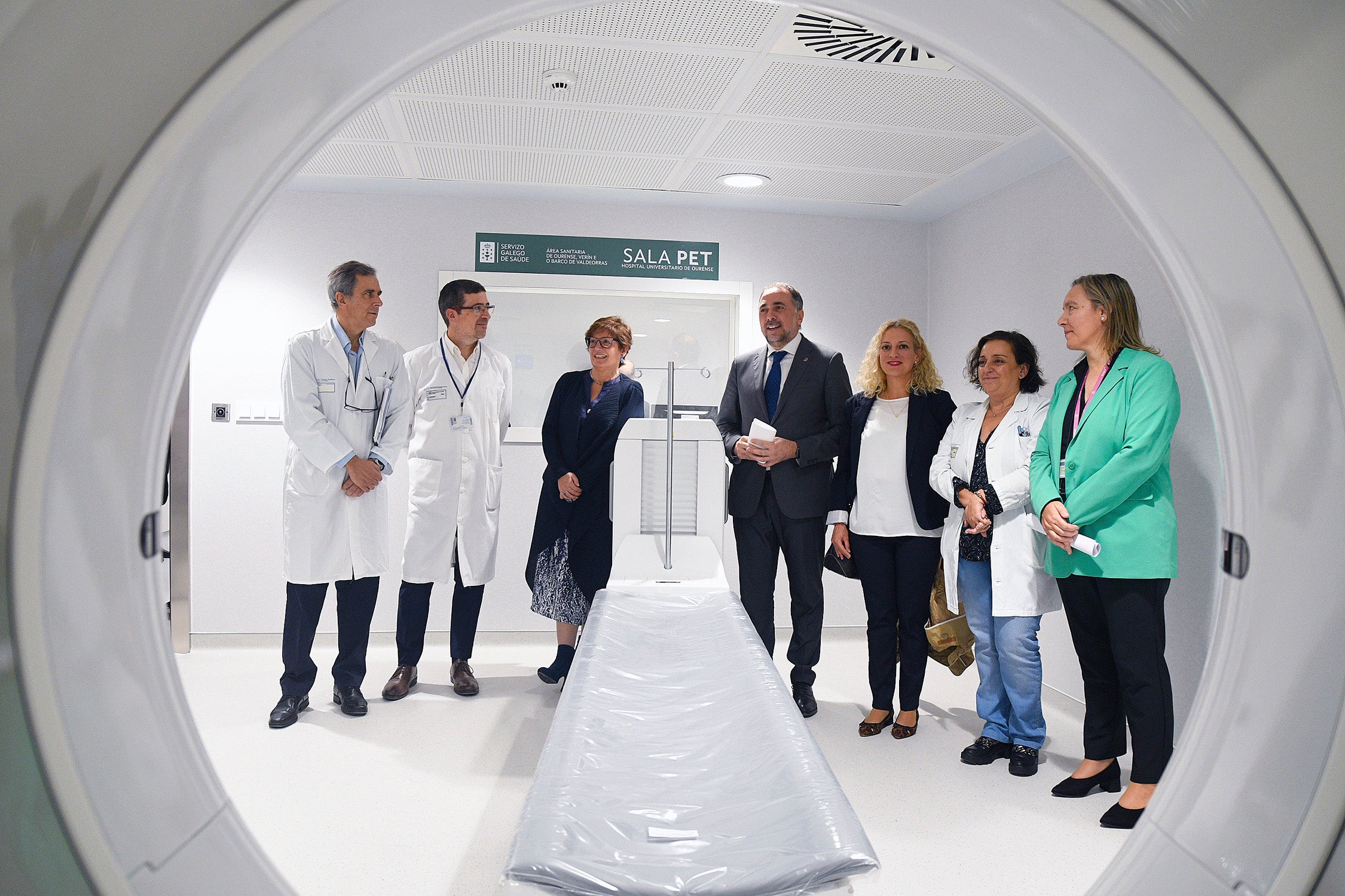 Novo equipo PET na área de medicina nuclear do hospital de Ourense Novo equipo PET na área de medicina nuclear do hospital de Ourense