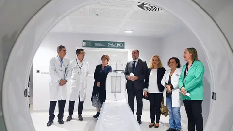 Novo equipo PET na área de medicina nuclear do hospital de Ourense Novo equipo PET na área de medicina nuclear do hospital de Ourense