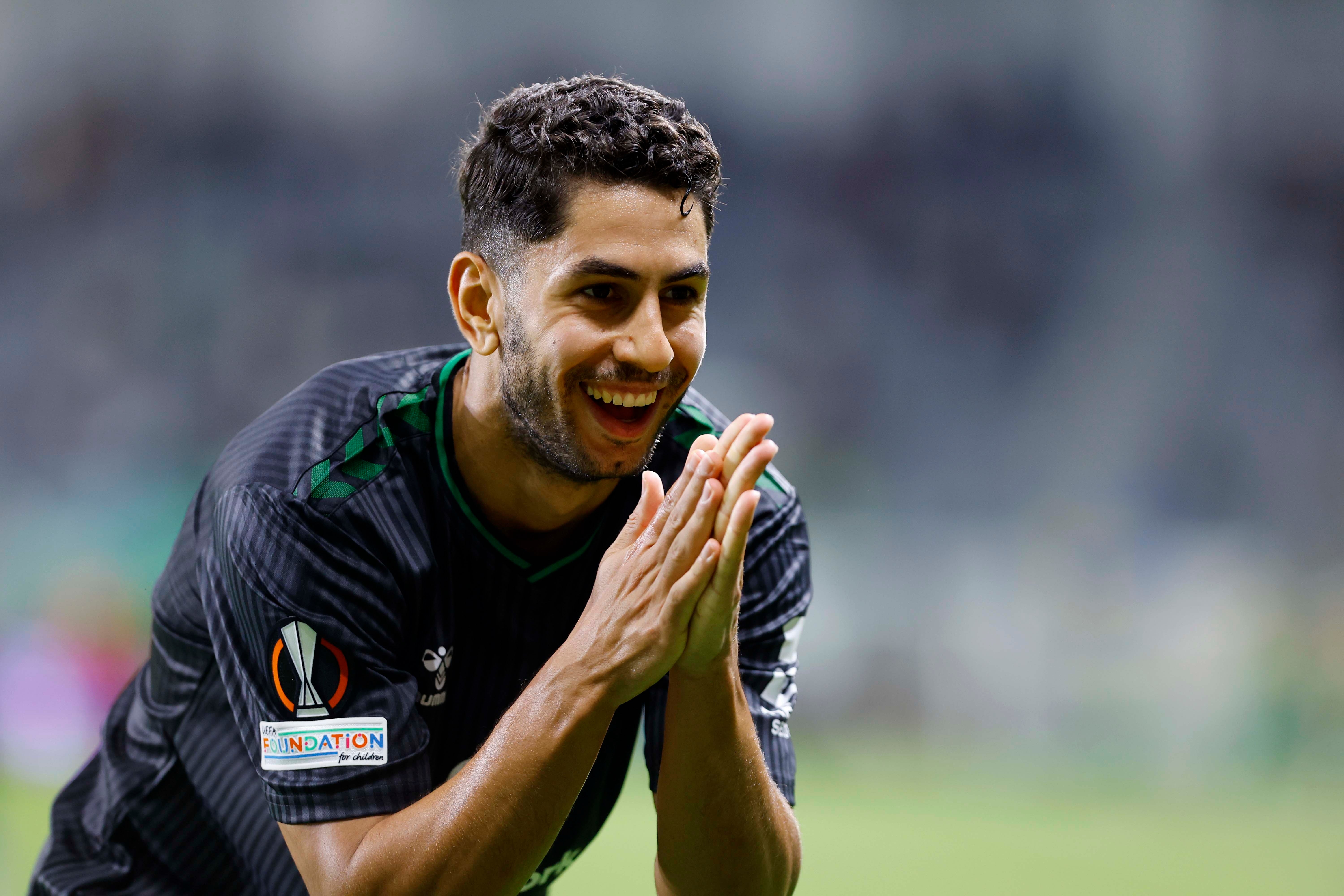 Un gol de Ayoze decide en Chipre y hace líder al Betis Un gol de Ayoze decide en Chipre y hace líder al Betis