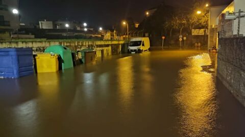 El agua anegó algunas zonas de la parroquia de Sabarís